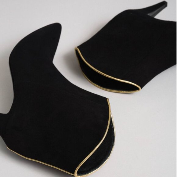 TWINSET LUXURY MILANO Suede Ankle Boots(size 6)|*SCULPTED HEEL-DRESS UP or DOWN* - Picture 4 of 16